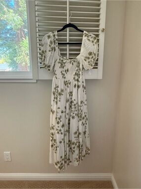 Abercrombie & Fitch White Midi Dress with Olive Floral Print